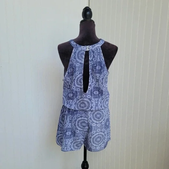 Pink Rose Juniors Ruffle Strappy Romper Pink Blue White Florals Rayon Sz L - Picture 10 of 12